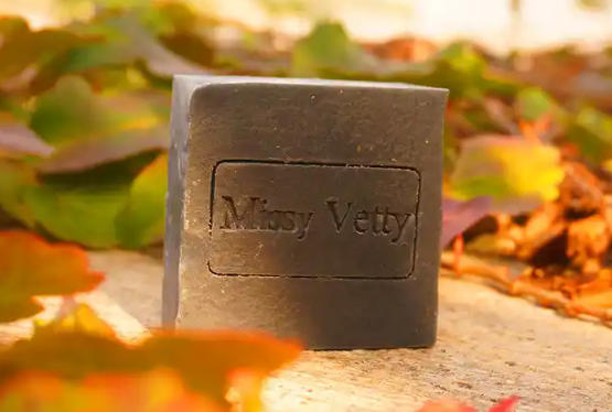 1762482314961385.jpg 紫草肥皂.jpg