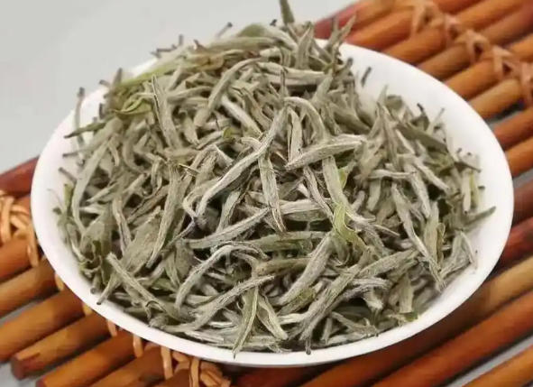 1763085980696688.jpg 银针白茶.jpg